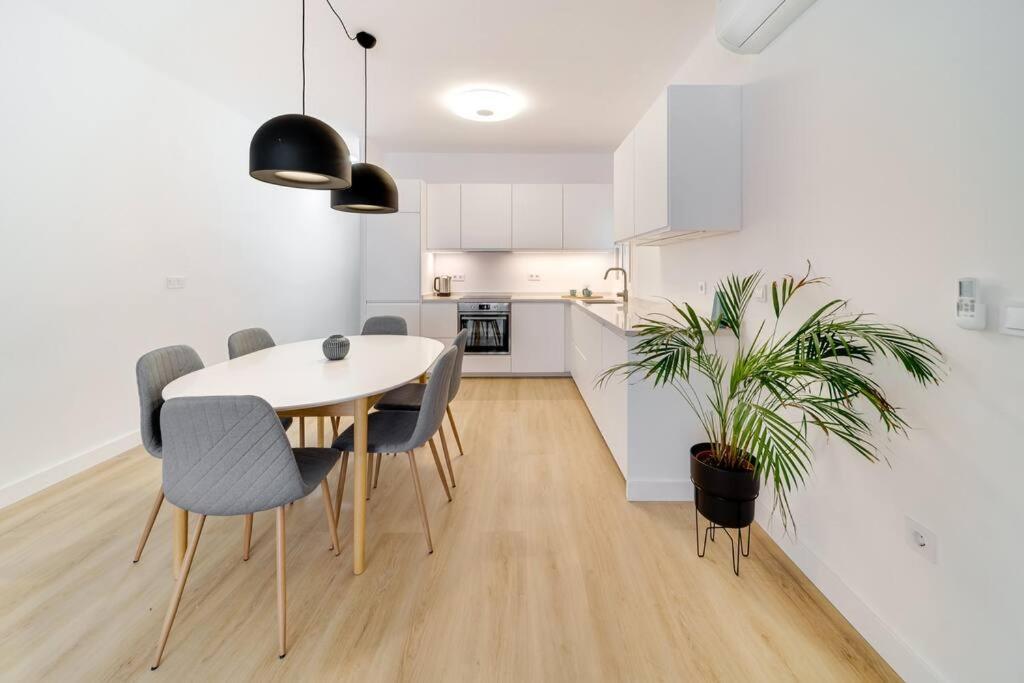 Esplendido Apartamento En El Centro Малага Экстерьер фото