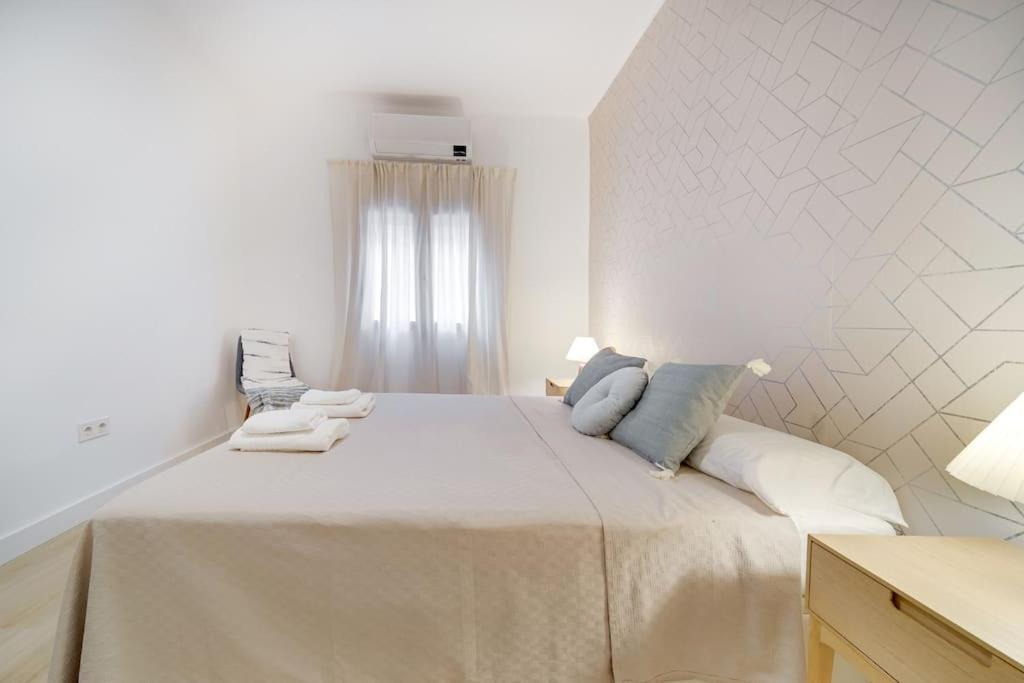 Esplendido Apartamento En El Centro Малага Экстерьер фото